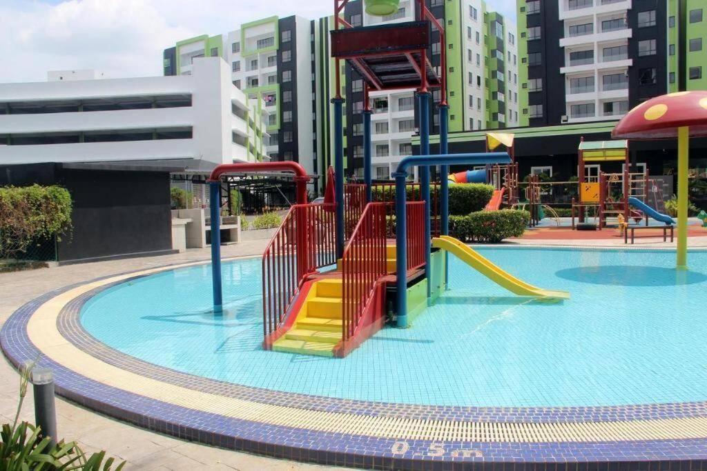Lovely With Water Theme Park#pool View#ipoh# Pangsapuri Ipoh